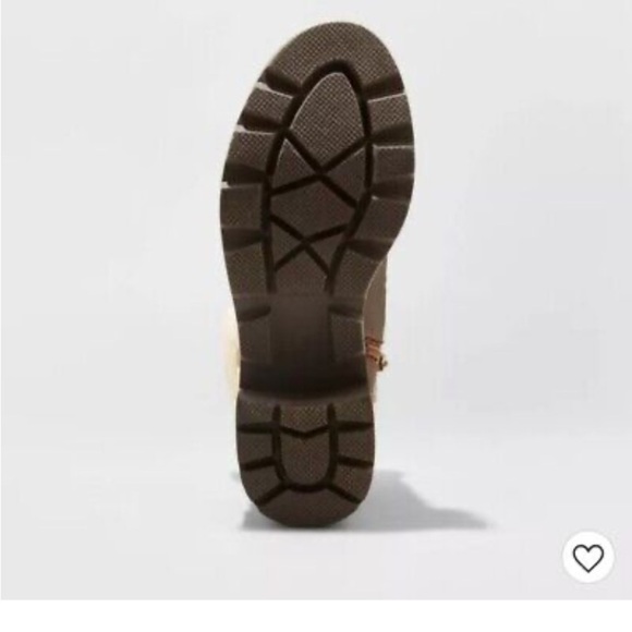 Women's Cheyenne Heeled Duck
Boots Universal Thread  nwt - Picture 4 of 9